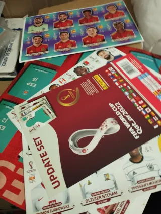 Álbum Panini FIFA World Cup Qatar 2022 completo
