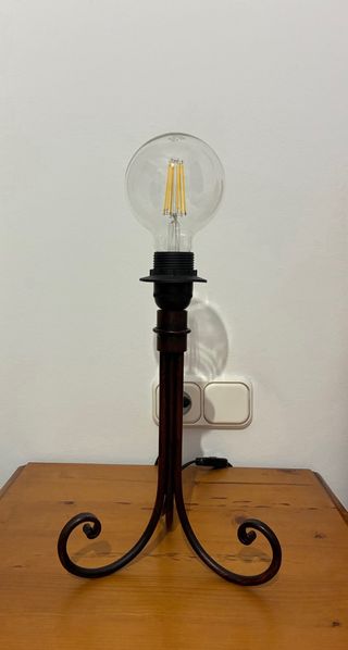 Lámpara de techo y lampara mesita de noche