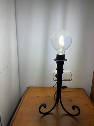 Lámpara de techo y lampara mesita de noche