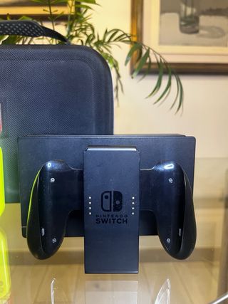 ¡CÓMO NUEVA! Nintendo Switch + Accesorios + Funda