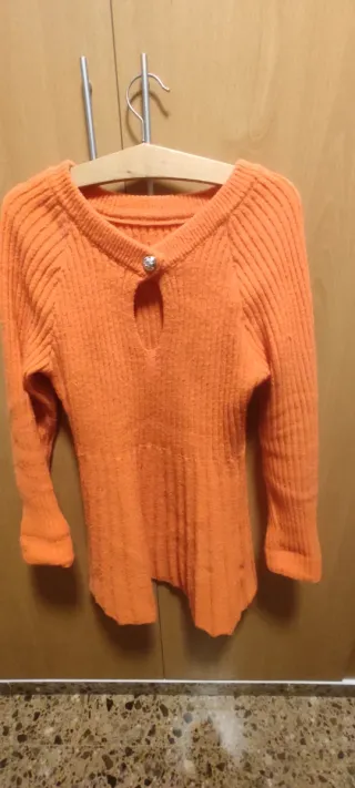 Vestido manga larga naranja con escote