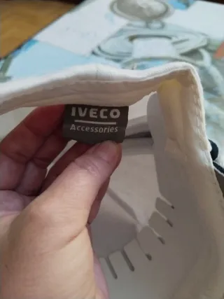 Gorra Iveco sin estrenar