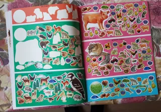 ATLES DE CATALUNYA  AMB ANIMALS ADHESIUS