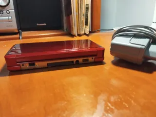 Nintendo 3DS Rossa + Caricatore