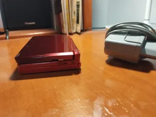 Nintendo 3DS Rossa + Caricatore