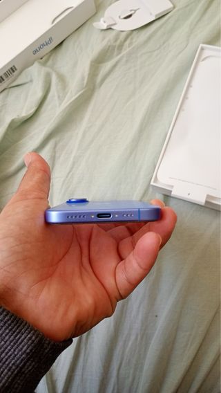 iPhone 16 128GB Azul