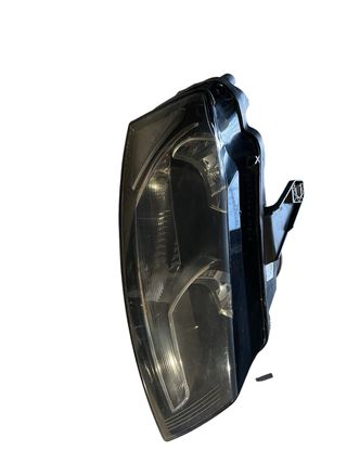Faro derecho halógeno Audi A3 8P