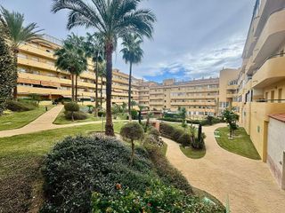 Piso en venta en Los Pacos en Fuengirola