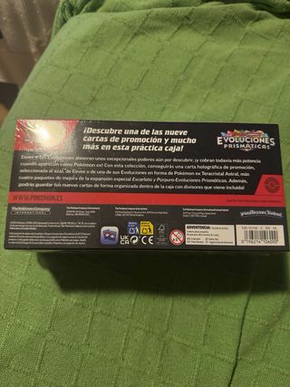 Caja Sorpresa Pokémon Evoluciones Prismaticas