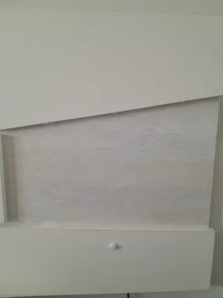 Cabecero y mesillas de noche