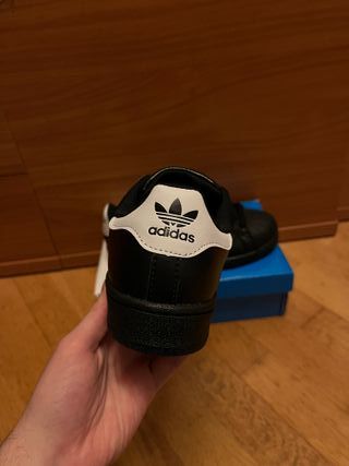 Adidas Superstar Negras Talla 38