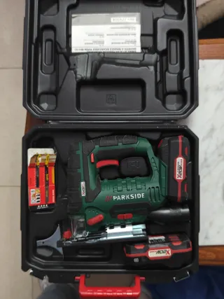 Sierra de calar inalámbrica Parkside X20V