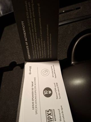 Caja Lexus: Taza, Bolígrafo y Altavoz