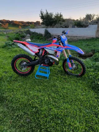 Beta 300 RR 2T Enduro Moto