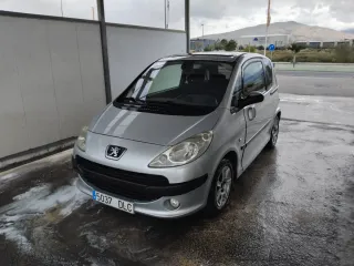 Peugeot 1007 2006