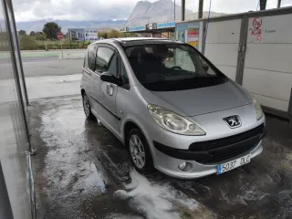 Peugeot 1007 2006