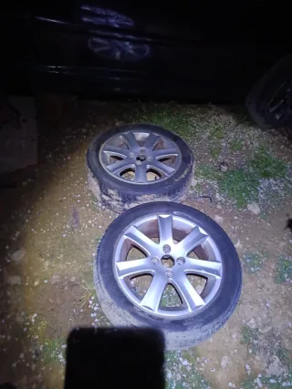 2 Llantas Peugeot 207