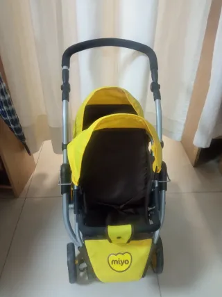 Silla de paseo Miyo doble amarilla