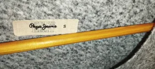 Camiseta Pepe Jeans gris con lentejuelas S