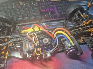 Coche de radiocontrol XRAY T4