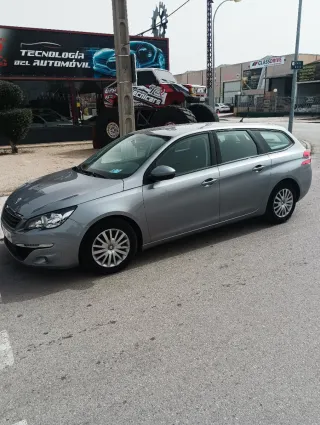 Peugeot 308 2016