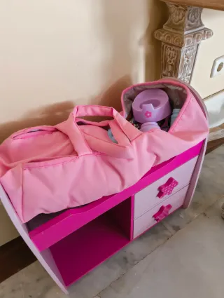 Cuna de juguete rosa