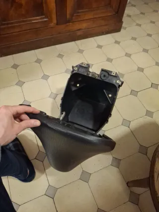 Sillin (asiento, bahúl) yamaha aerox