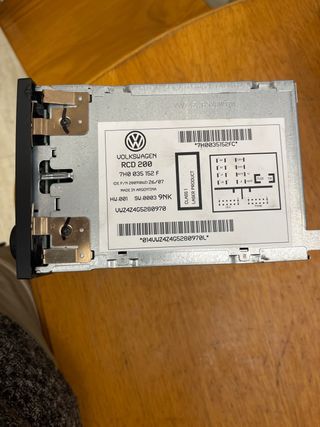 Radio Original VW Caravelle / Transporter T5 - RCD