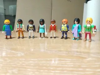 Figuras Playmobil Piel Clara y Oscura