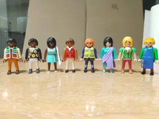 Figuras Playmobil Piel Clara y Oscura