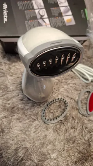 Plancha de vapor vertical Ariete