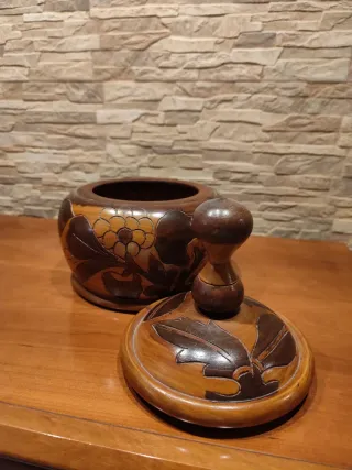 Batea de madera de cedro tallada