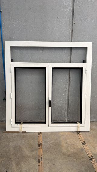 Ventanas de aluminio Cortizo bicolor blanco/7016