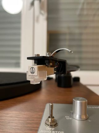 Tocadiscos Inves Hi-Fi V12 con garantía