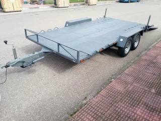 Remolque plataforma coche