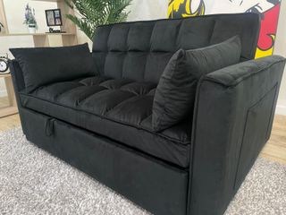 Sofá cama negro de terciopelo elegante
