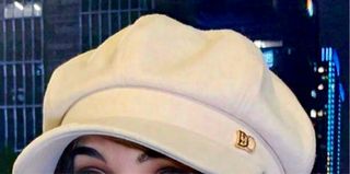 Gorra beige con ala