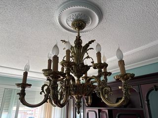 Lámpara de techo antigua dorada