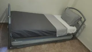 Cama nido tubular gris y blanca