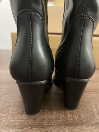 Botas Azarei Negras Talla 40 Nuevas