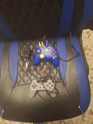 Consola Game Zone Azul y Gris con Mandos