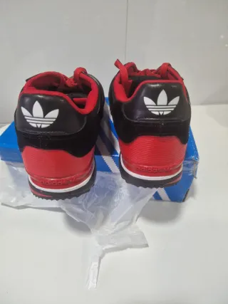 Zapatillas Adidas ZX750 Negras y Rojas