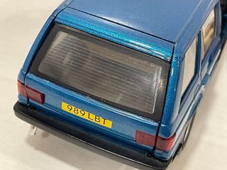 Range Rover 1/24 Azul Metálico