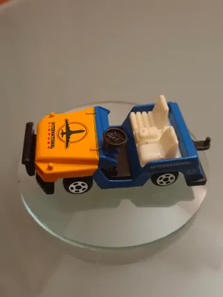 Coche de juguete International Airport