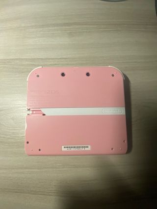 Nintendo 2DS Rosa con 3 Juegos y Estuche