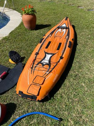 Kayak y remo (kayak gratis)