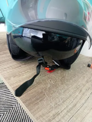 Casco de moto negro nuevo