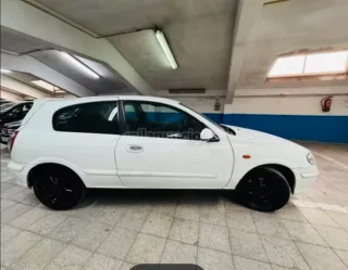 Nissan Almera 2001