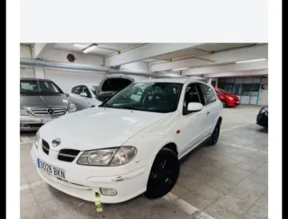 Nissan Almera 2001