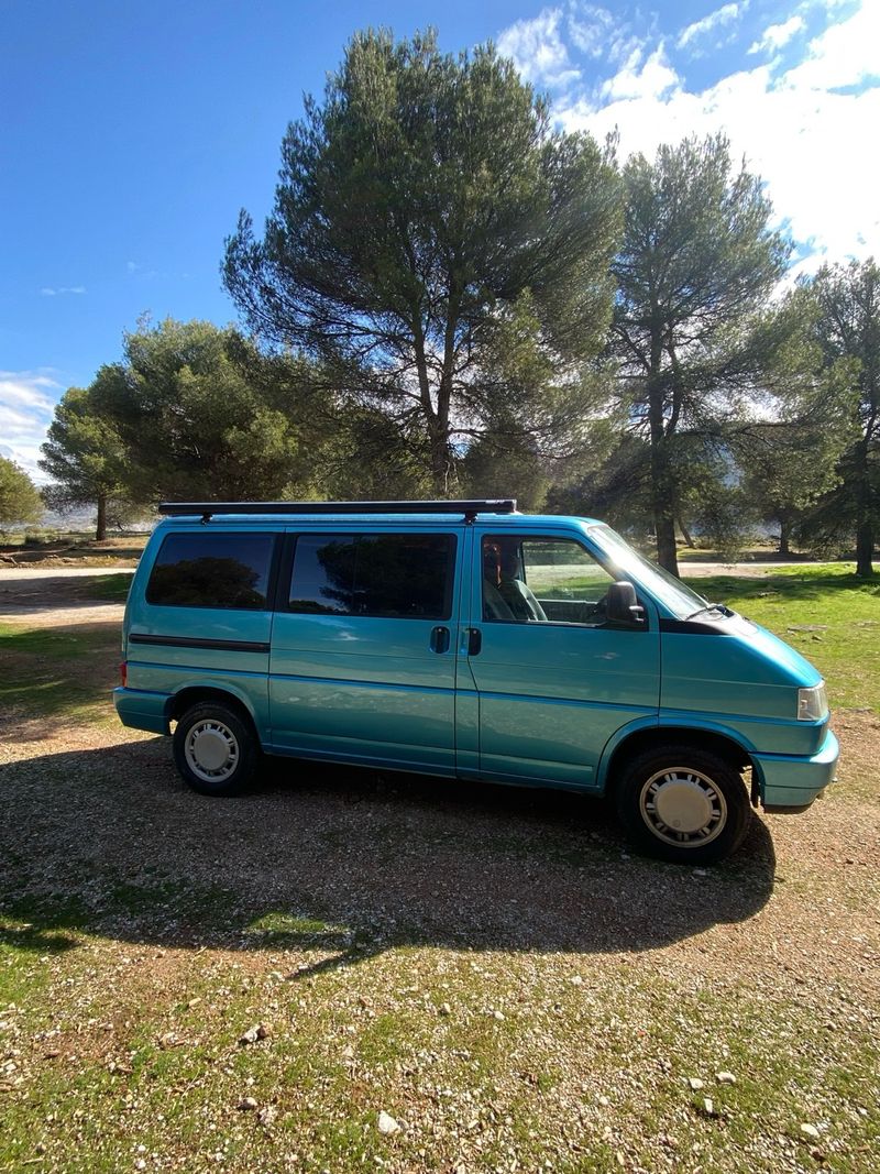 Camper - Volkswagen T4 Caravelle GL - foto 1